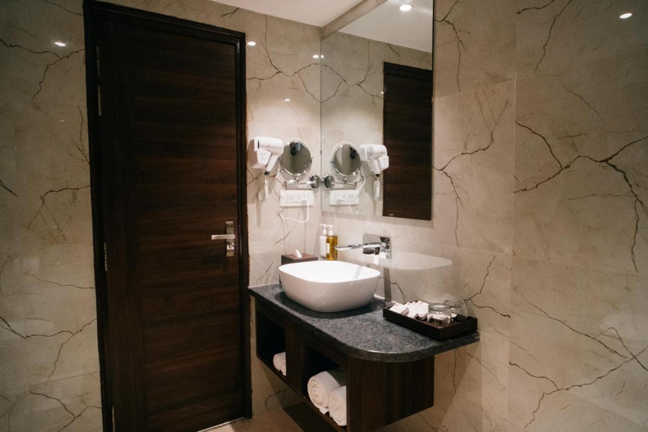 Playotel Premier Vijay Nagar Indore Extérieur photo
