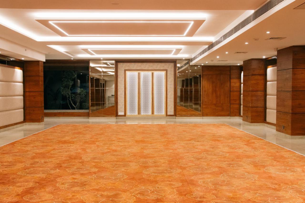Playotel Premier Vijay Nagar Indore Extérieur photo